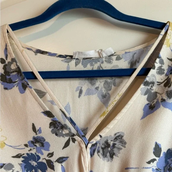 Lush Yellow V-Neck Sundress with 3/4 Bishop Sleeves - Picture 5 of 8